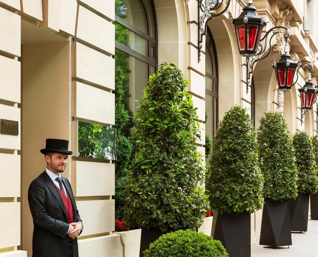 Hotel Le Royal Monceau Raffles 5*