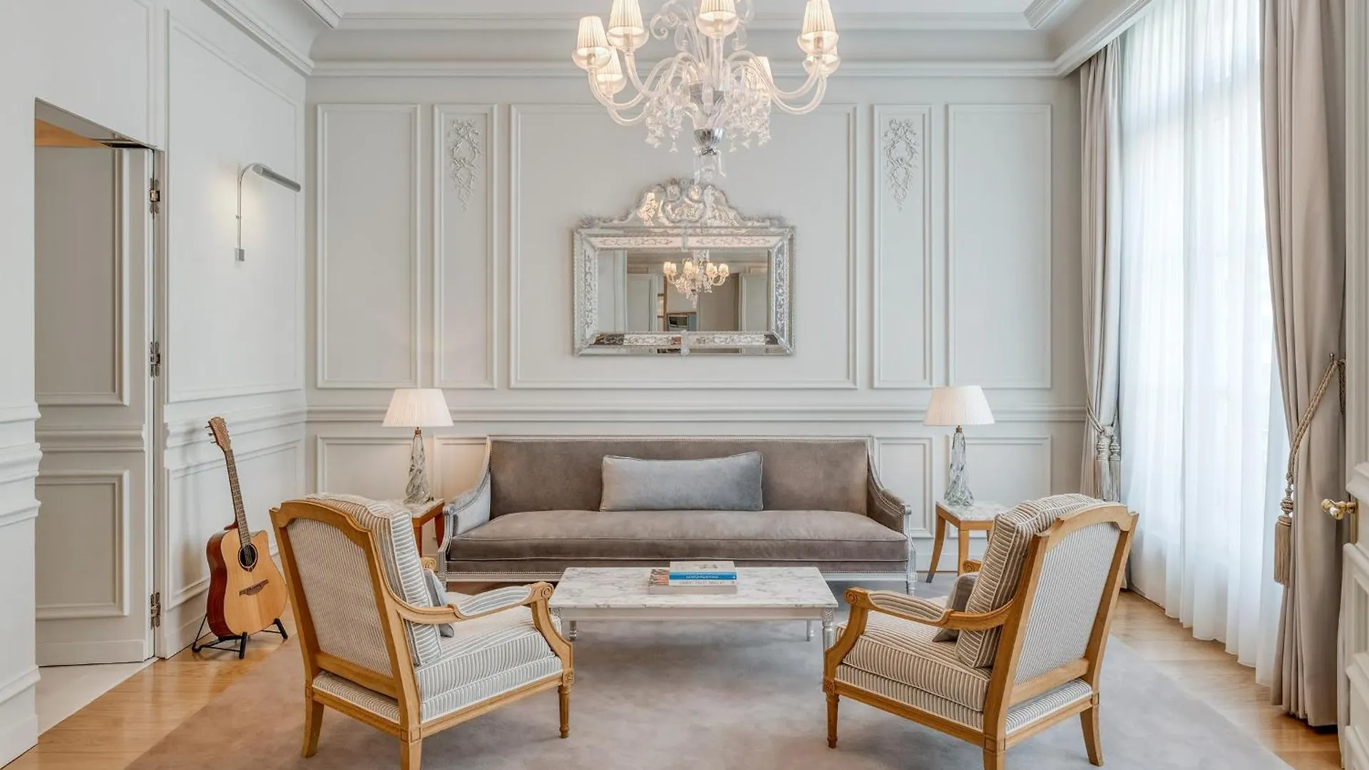 Hotel Le Royal Monceau Raffles 5*